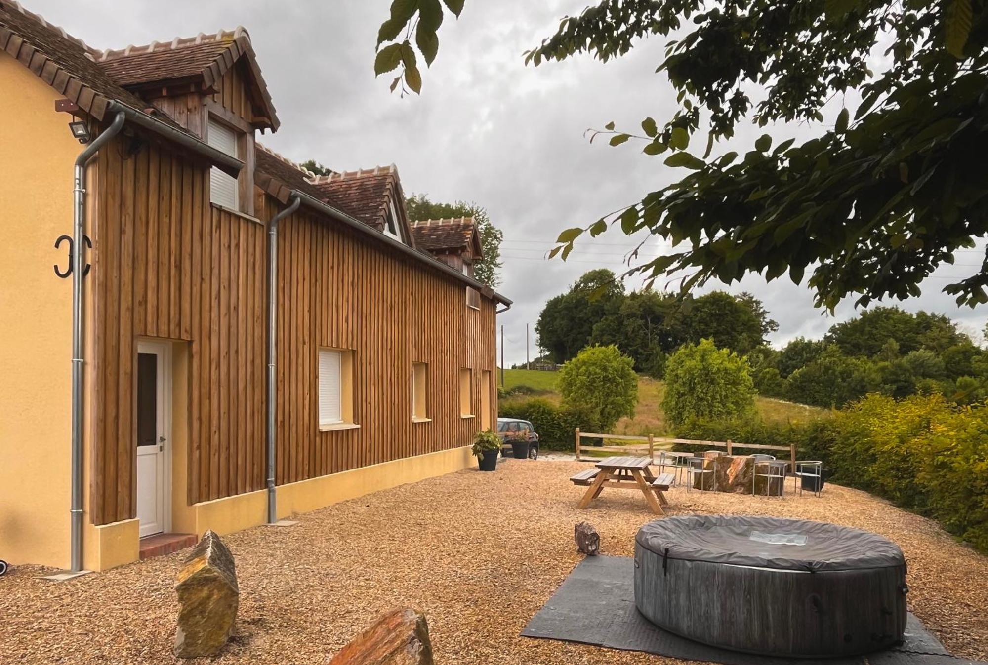 La Maison Du Perche Avec Jacuzzi Saint-Martin-des-Pezerits Luaran gambar